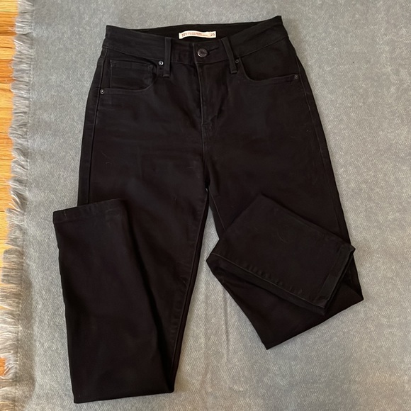 Levi’s 721 high rise skinny jeans - Picture 6 of 6